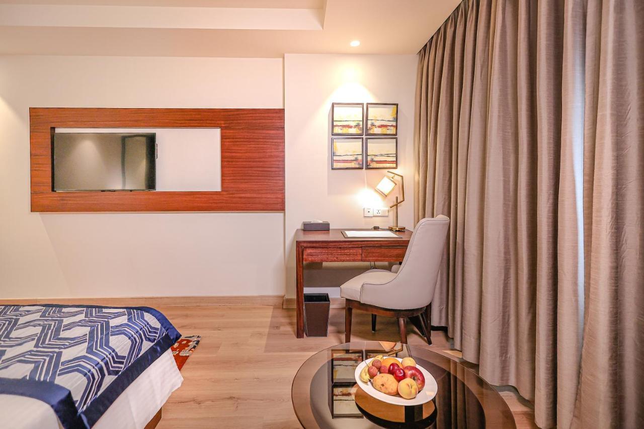 Regenta Dehradun By Royal Orchid Hotels Limited Ngoại thất bức ảnh