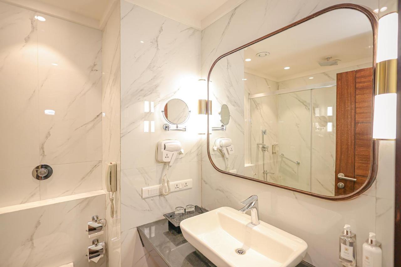 Regenta Dehradun By Royal Orchid Hotels Limited Ngoại thất bức ảnh
