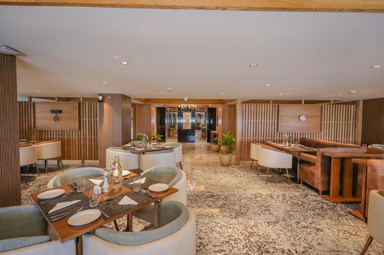 Regenta Dehradun By Royal Orchid Hotels Limited Ngoại thất bức ảnh