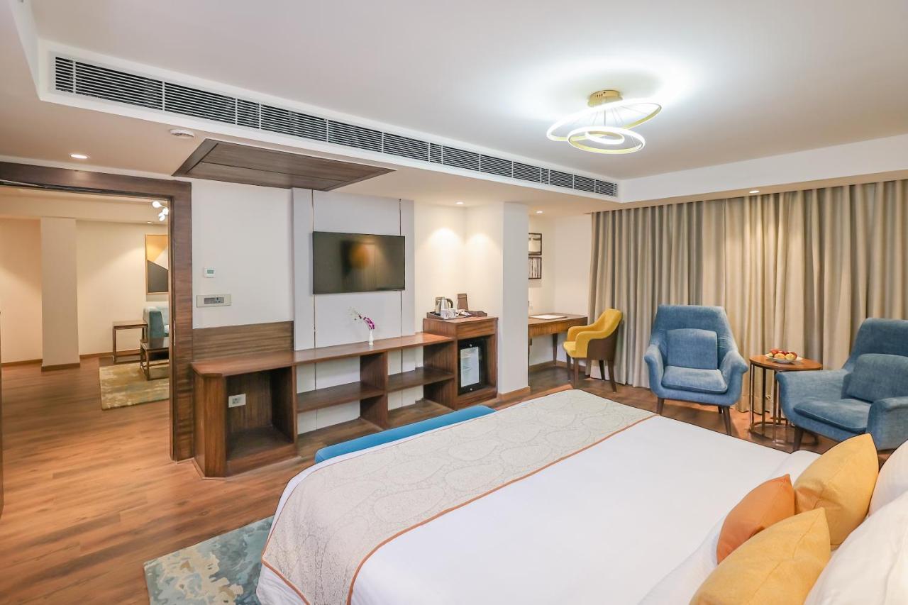 Regenta Dehradun By Royal Orchid Hotels Limited Ngoại thất bức ảnh