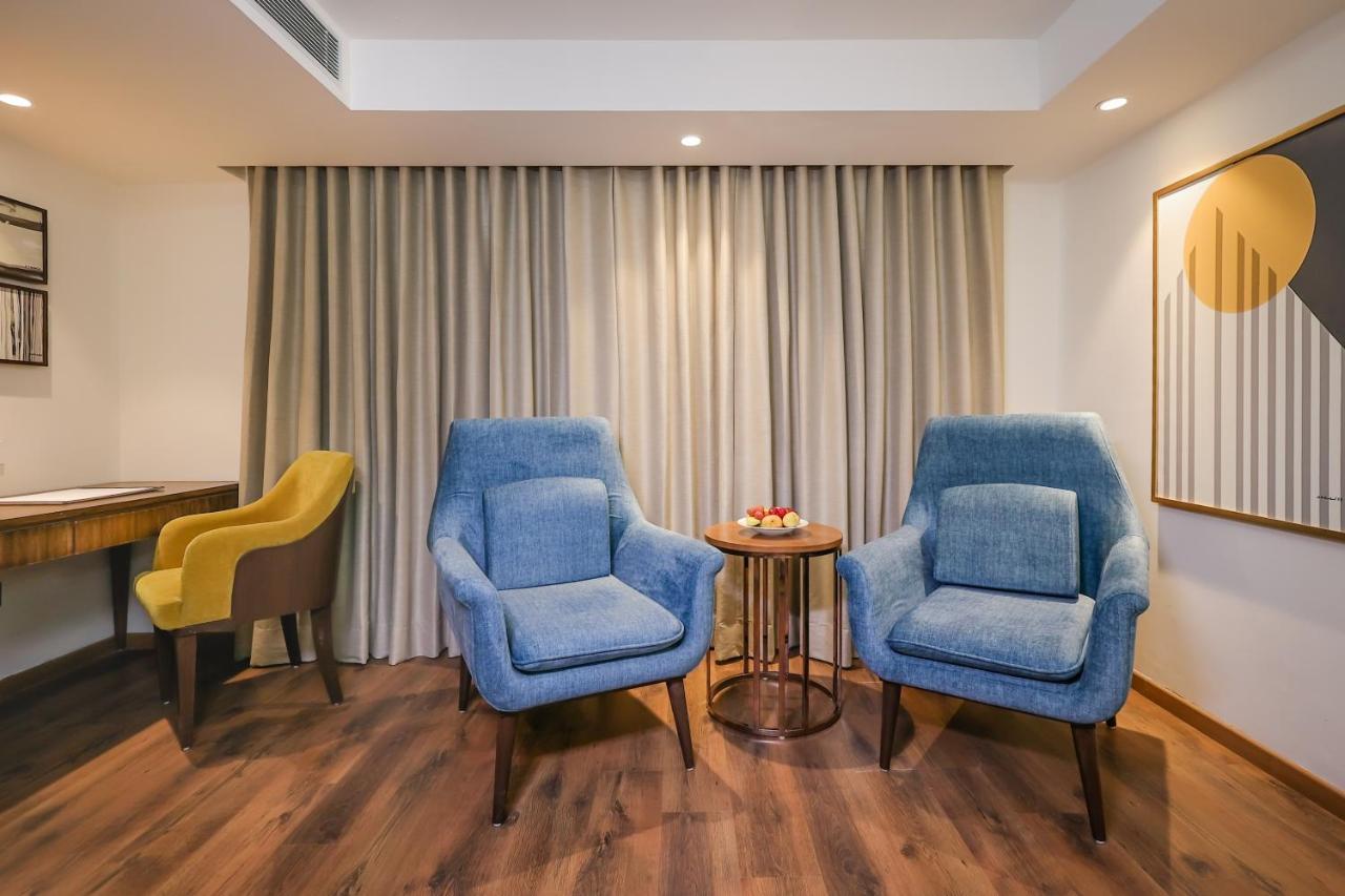Regenta Dehradun By Royal Orchid Hotels Limited Ngoại thất bức ảnh