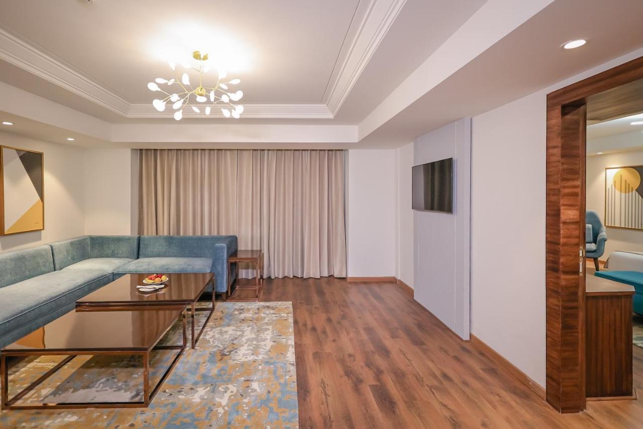 Regenta Dehradun By Royal Orchid Hotels Limited Ngoại thất bức ảnh