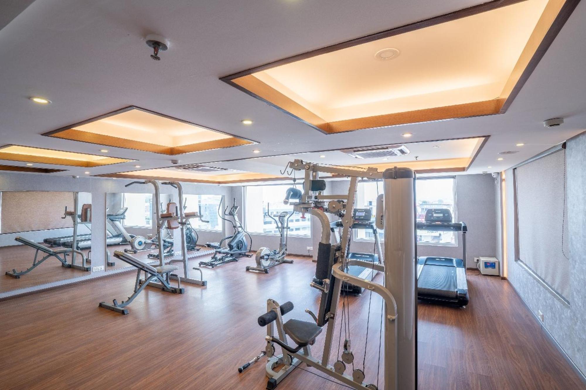 Regenta Dehradun By Royal Orchid Hotels Limited Ngoại thất bức ảnh