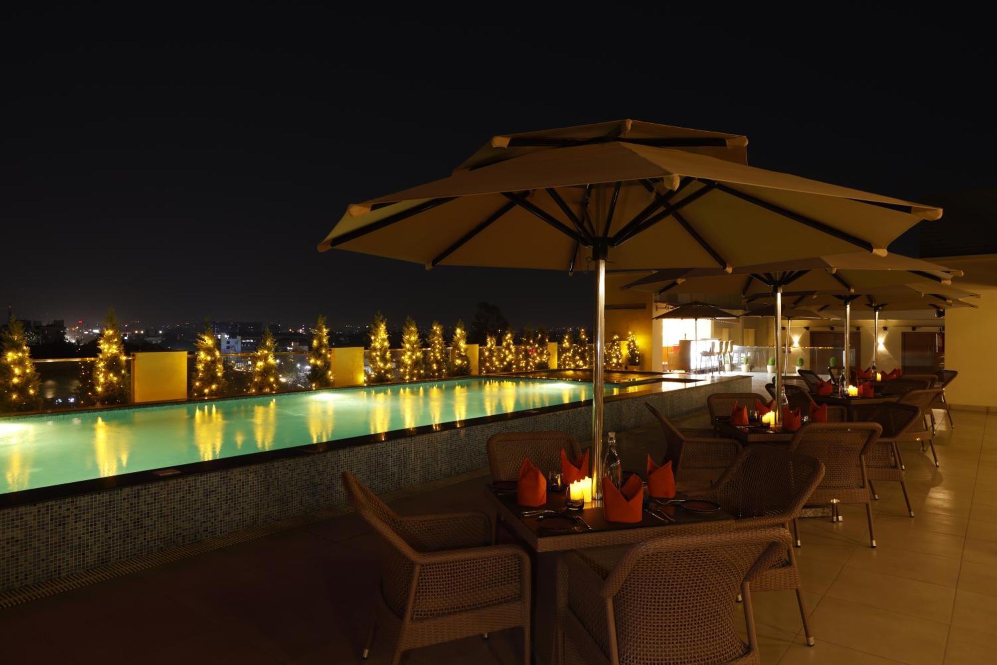 Regenta Dehradun By Royal Orchid Hotels Limited Ngoại thất bức ảnh
