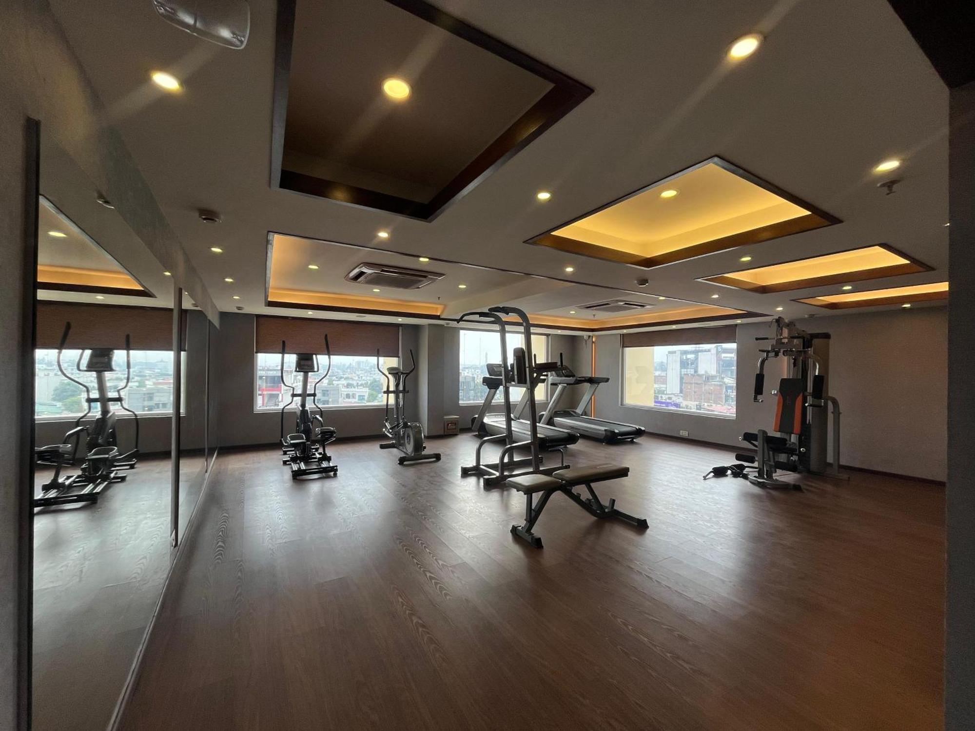 Regenta Dehradun By Royal Orchid Hotels Limited Ngoại thất bức ảnh