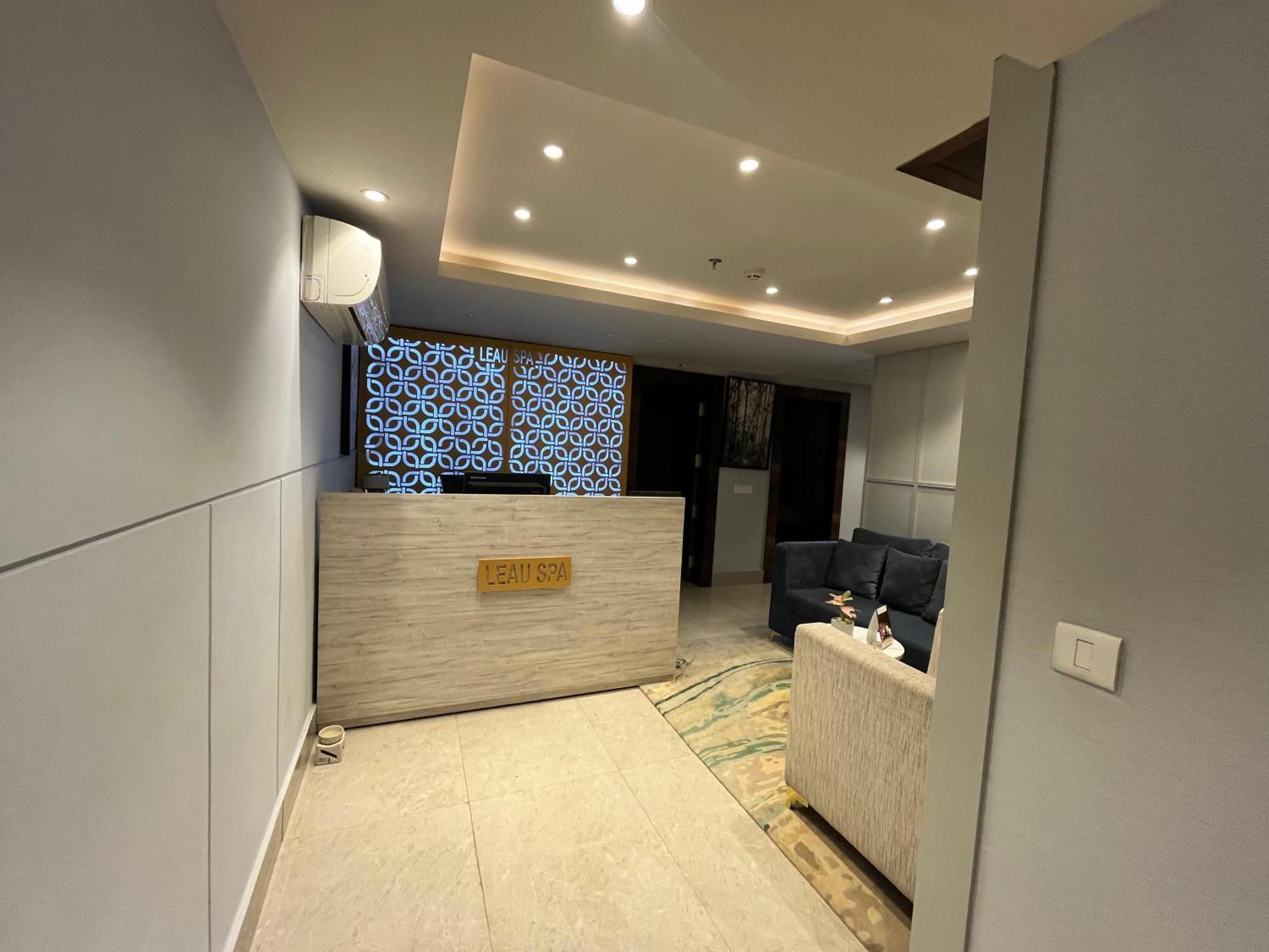 Regenta Dehradun By Royal Orchid Hotels Limited Ngoại thất bức ảnh